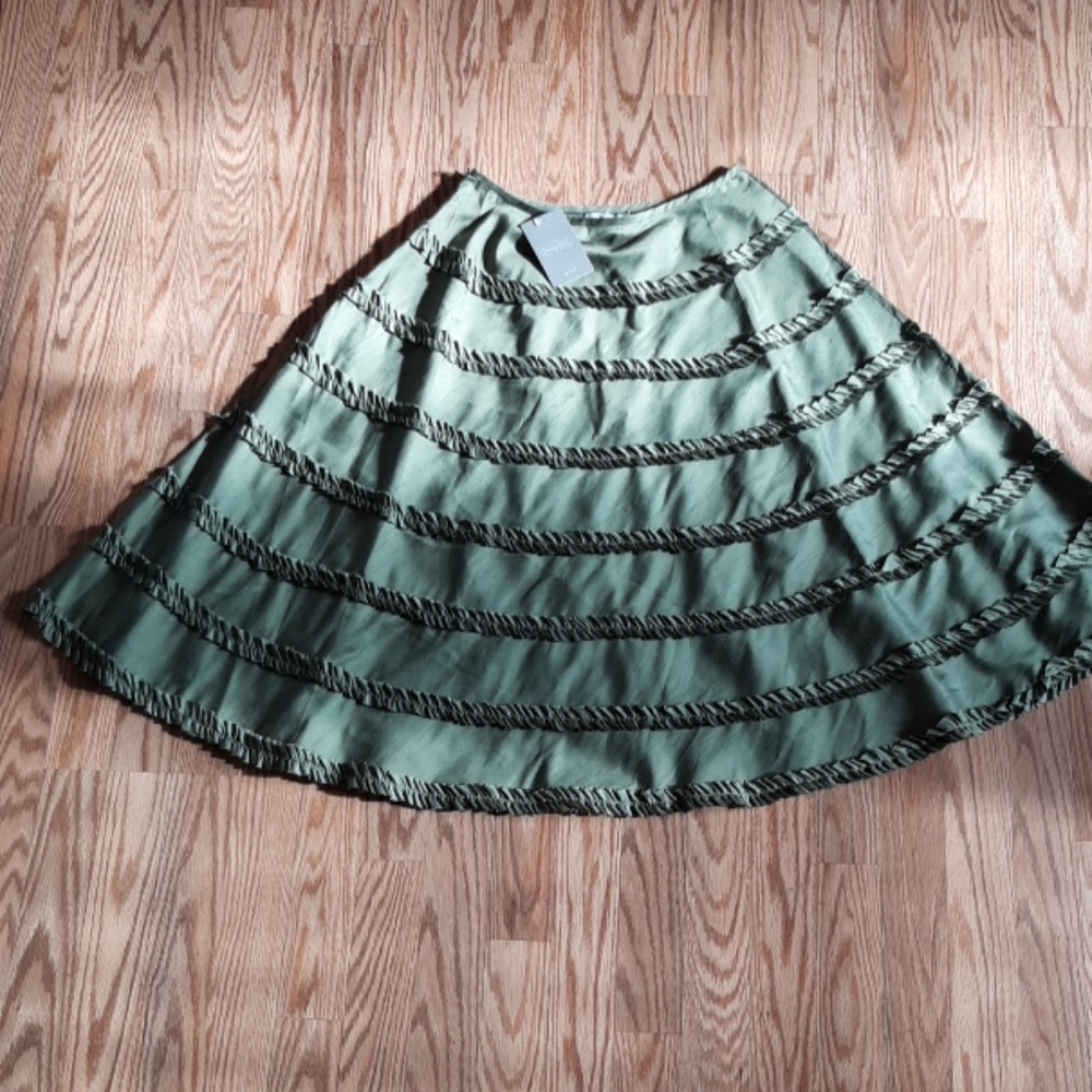 NWOT Anthropologie Zelie Olive green silk skirt